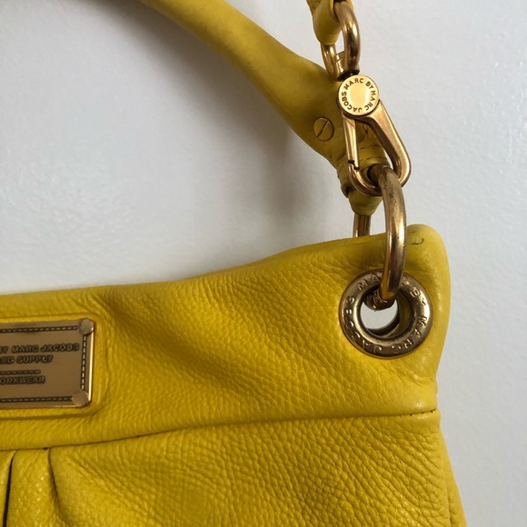 Marc by Marc Jacobs Yellow Leather Hobo Purse - Picture 4 of 8